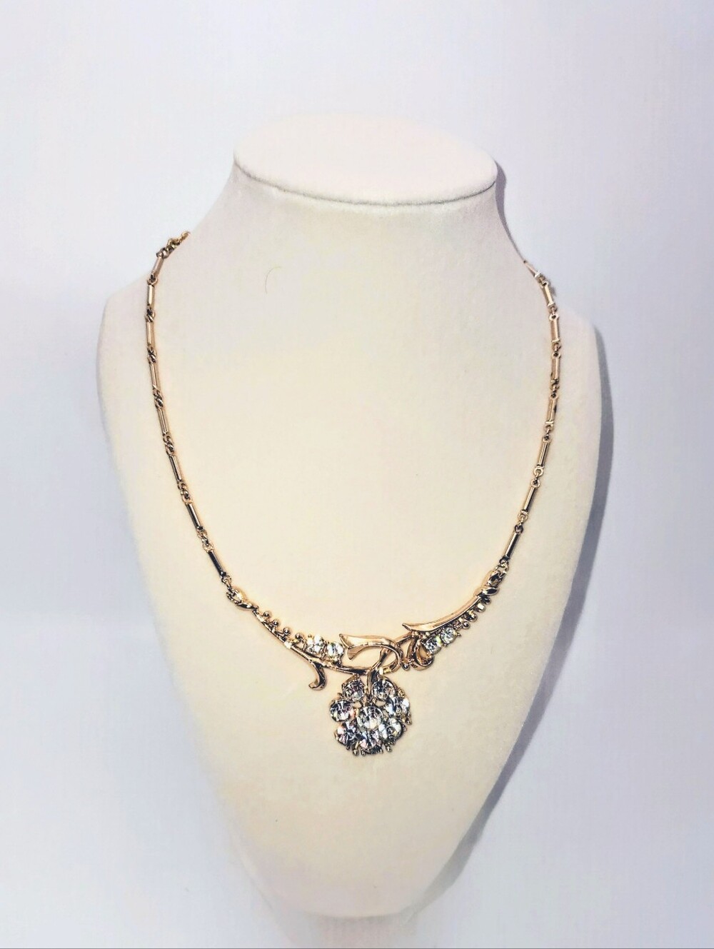 RARE Vintage 1950s CORO Rhinestone Starburst Flower Drop Choker Necklace
